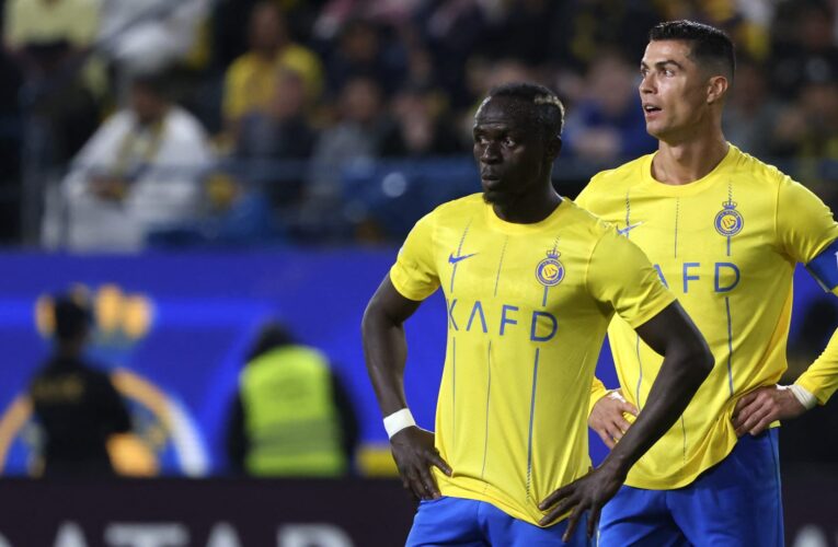 الدوري السعودي.. تصرف رونالدو مع زميله ماني يثير تفاعلاً