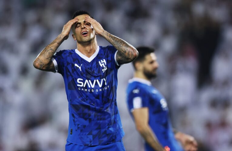 السعودية.. الهلال يكشف مدة غياب كانسيلو عن الملاعب