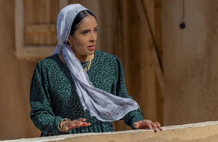 عائشة كاي ممثلة سعودية- كندية تلفت الأنظار في “شارع الأعشى”