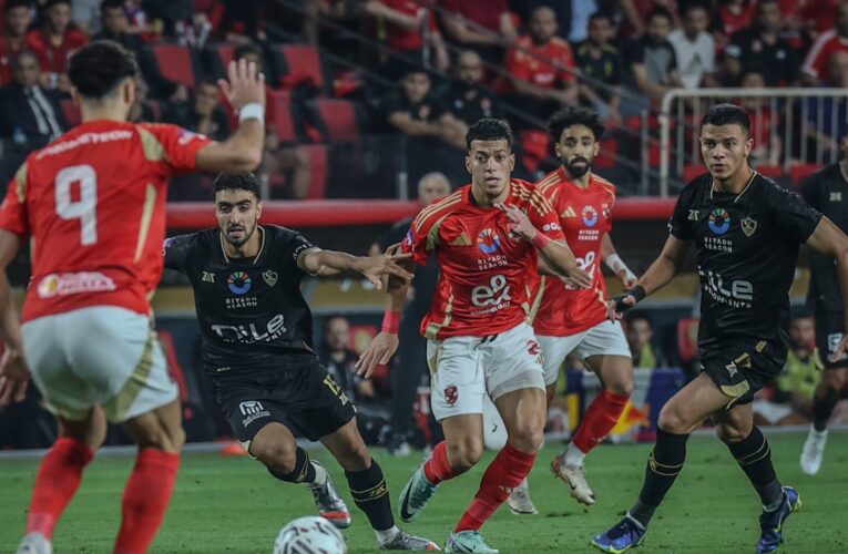 الزمالك يعلن فوزه على الأهلي بعد غيابه احتجاجًا على عدم تكليف طاقم تحكيم أجنبي