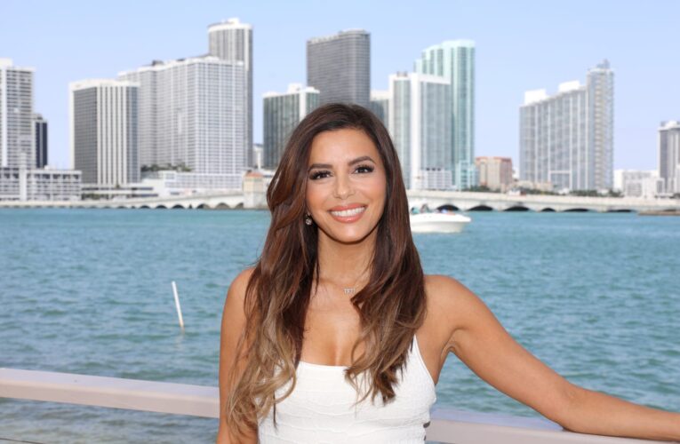 حدث مليء بالنجوم.. هكذا احتفلت إيفا لونغوريا بعيد ميلادها الخمسين