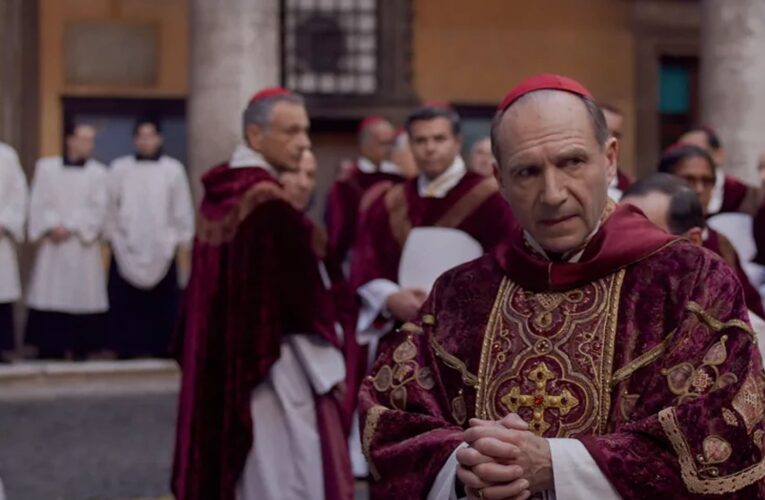 نظرة على فيلم Conclave الذي يسلط الضوء على عملية انتخاب بابا الفاتيكان