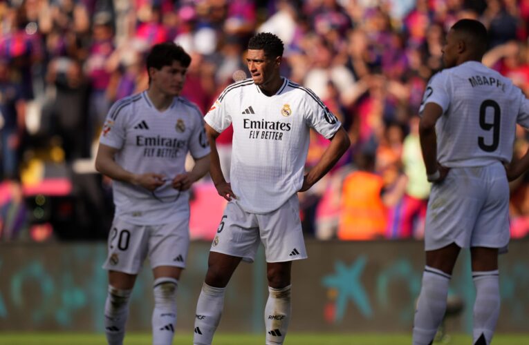 هذا ما فعله لاعبو ريال مدريد بعد الخسارة من برشلونة