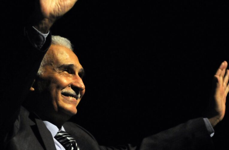 بَلغهم أنه توفي وأوقفوا راتبه التقاعدي.. الهيئة القومية للتأمين الاجتماعي تعتذر من عبدالرحمن أبو زهرة