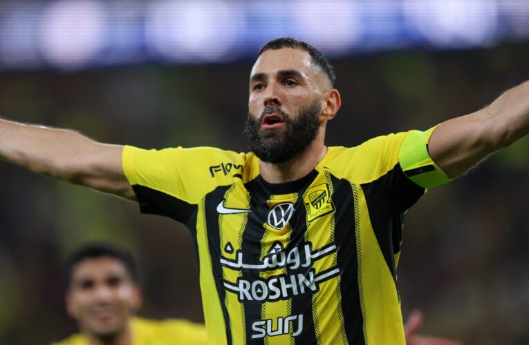 بـ7 كلمات.. بنزيما يعلّق على فوز الاتحاد بلقب الدوري السعودي