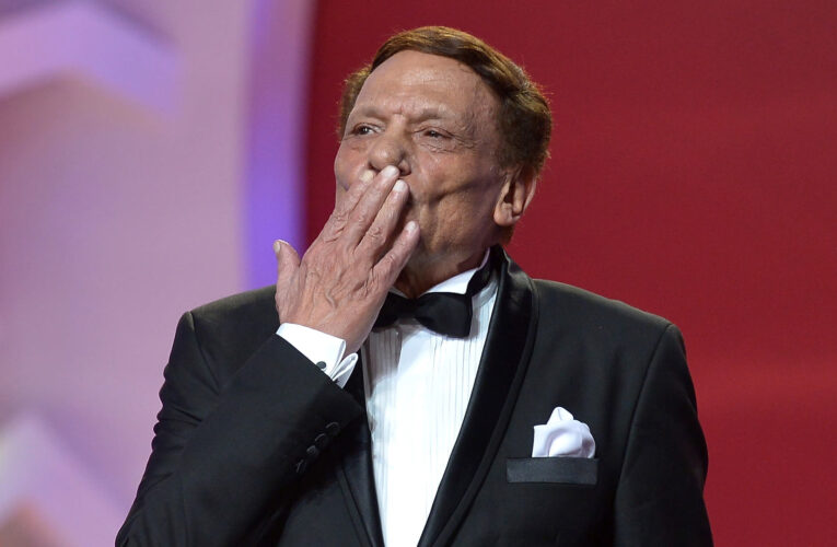 عادل إمام في عيد ميلاده الـ 85.. أيقوني وعميق الأثر في الذاكرة