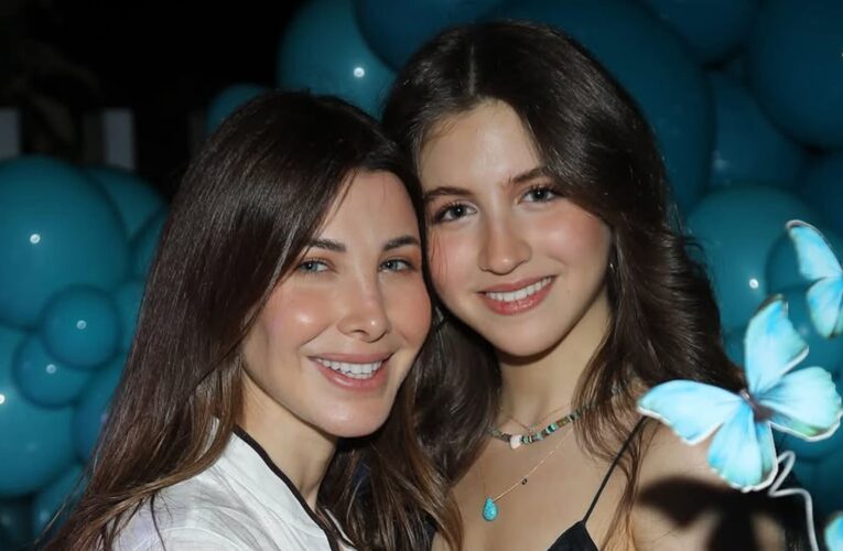 “عيدين بعيد” نانسي عجرم في صورة مع ابنتها ميلا احتفالا بعيد ميلادها