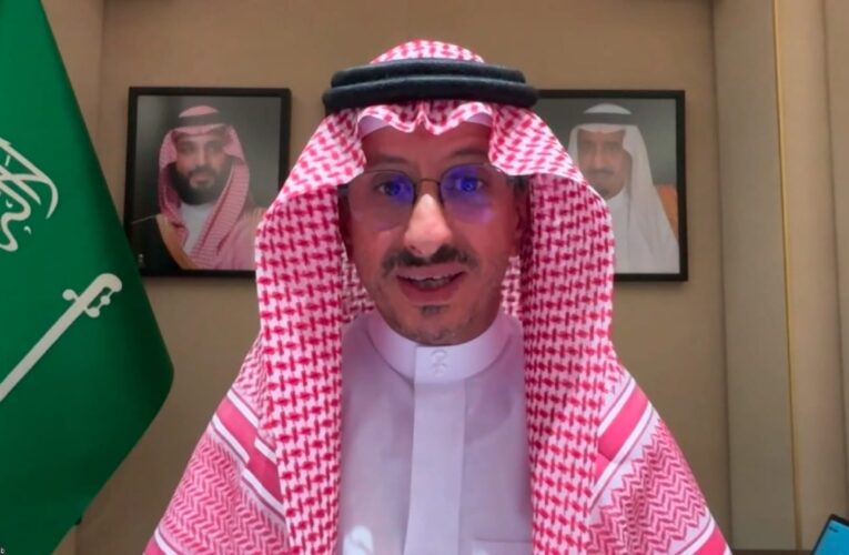 شاهد ما قاله وزير السياحة السعودي عن استضافة بلاده لكأس العالم 2034