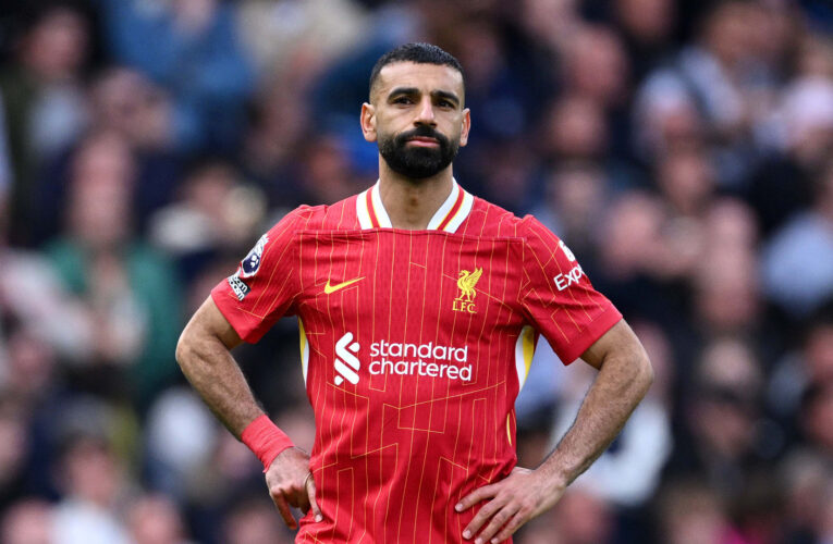 هكذا تفاعل محمد صلاح مع فوزه بجائزة أفضل لاعب في الدوري الإنجليزي