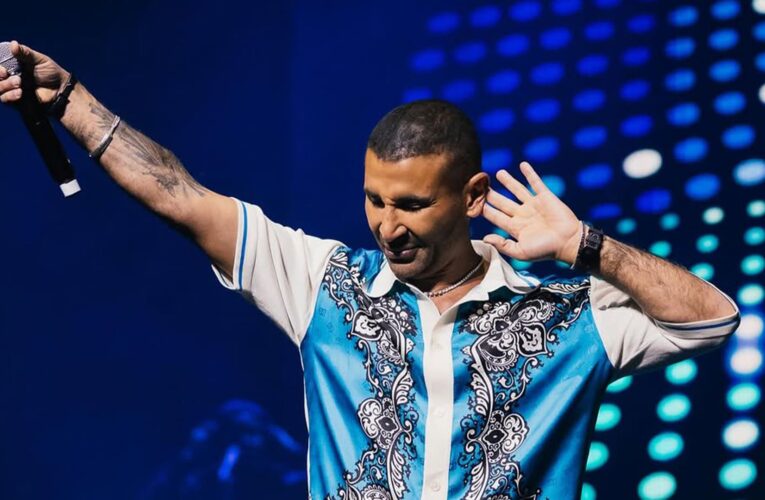 أحمد سعد يُعلن بدء رحلته مع إزالة الوشم عن جسده ويُعلق: “أحسن قراراتي”