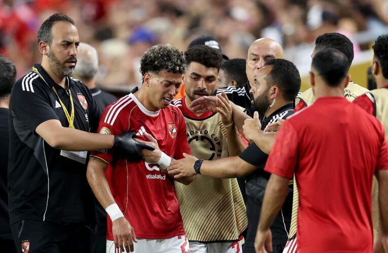 غادر الملعب باكياً ودخل المستشفى.. الأهلي يكشف طبيعة إصابة عاشور أمام إنتر ميامي