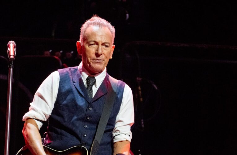 “مأساة أمريكية“.. بروس سبرينغستين غير منسجم مع الوضع السياسي الراهن في بلاده