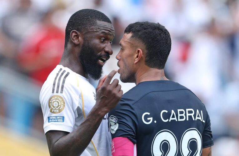 روديغر يزعم تعرضه لـ”إساءة عنصرية” بمونديال الأندية.. ومدرب ريال مدريد يدعمه