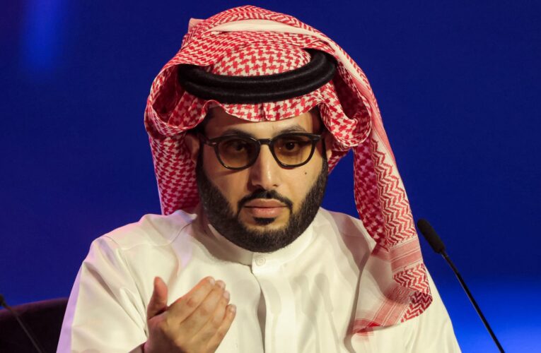 كيف تفاعل تركي آل الشيخ مع بلوغ الهلال دور الـ16 في مونديال الأندية؟