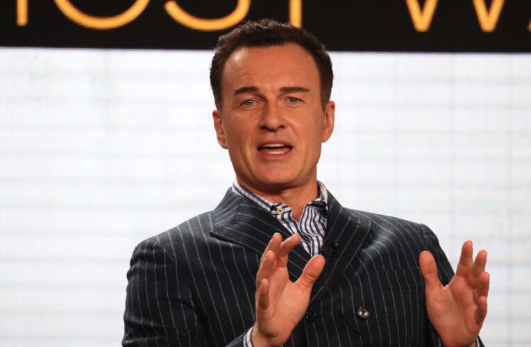 الكشف رسميًا عن سبب وفاة الممثل جوليان مكماهون