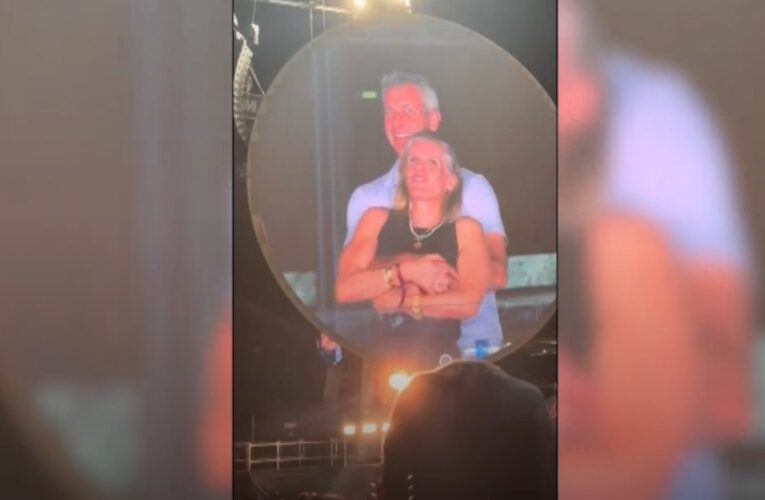 فضيحة العناق خلال حفل كولدبلاي.. شاهد كيف سخرت مواقع التواصل من تلك اللقطة