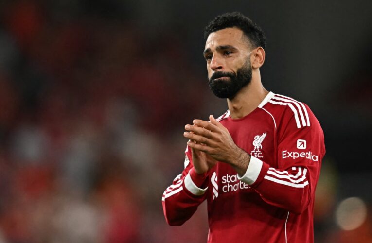 لماذا بكى محمد صلاح بعد مباراة ليفربول و بورنموث؟