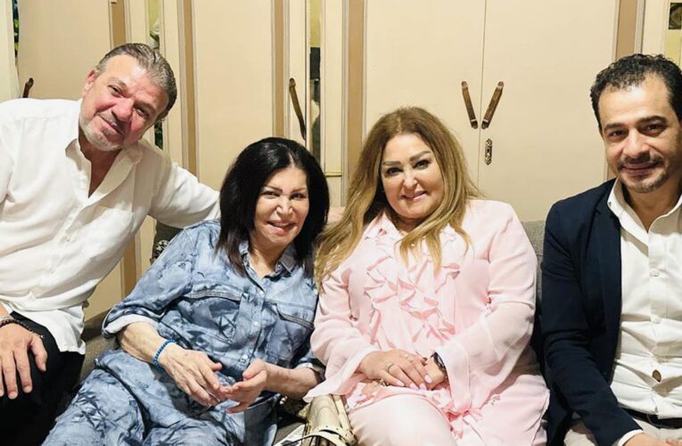 استجابة لمناشدتها.. وفد حكومي يزور الفنانة المصرية نجوى فؤاد