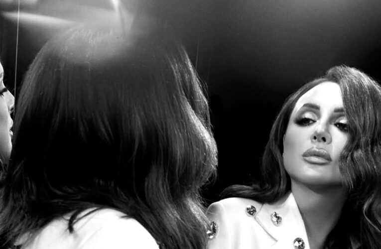 “من أول الحكاية”.. محمود سعد يتحدث بالتفصيل عن أزمة أنغام الصحية