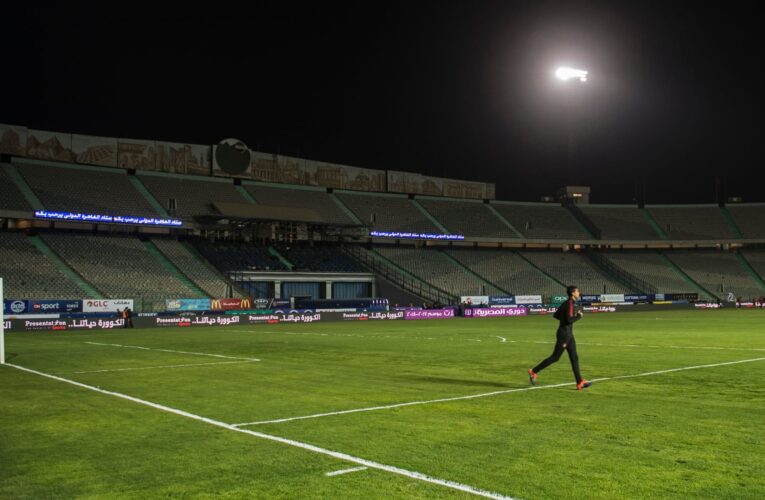 ربما يكون أغرب هدف عكسي في الدوري المصري.. هكذا وضع لاعب زد الكرة بمرماه