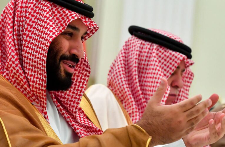 السعودية.. صور طفولة محمد بن سلمان تثير تفاعلا بيوم ميلاده وتركي آل الشيخ يعلق