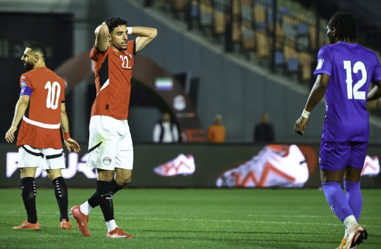 صلاح يخطف الأنظار.. هذا ما فعله بعد إصابة مرموش بمباراة بوركينا فاسو