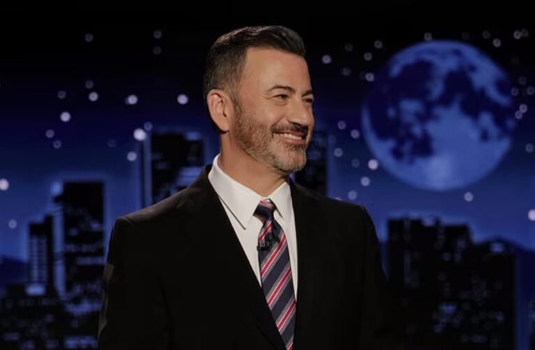 انتقد بشدة هجمات ترامب على حرية التعبير.. عودة جيمي كيميل لـABC