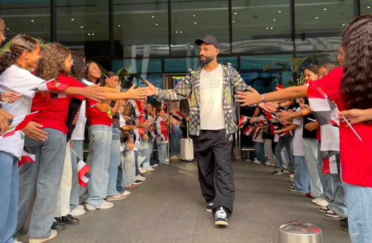 مصر.. تفاعل على طريقة استقبال محمد صلاح في مطار القاهرة