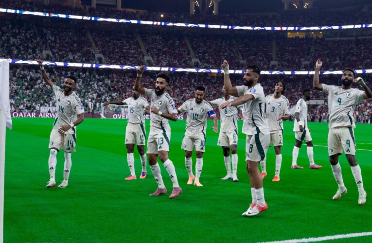 احتفلا على طريقة فهد المولد.. لقطة للاعبي السعودية بمباراة إندونيسيا تثير تفاعلاً