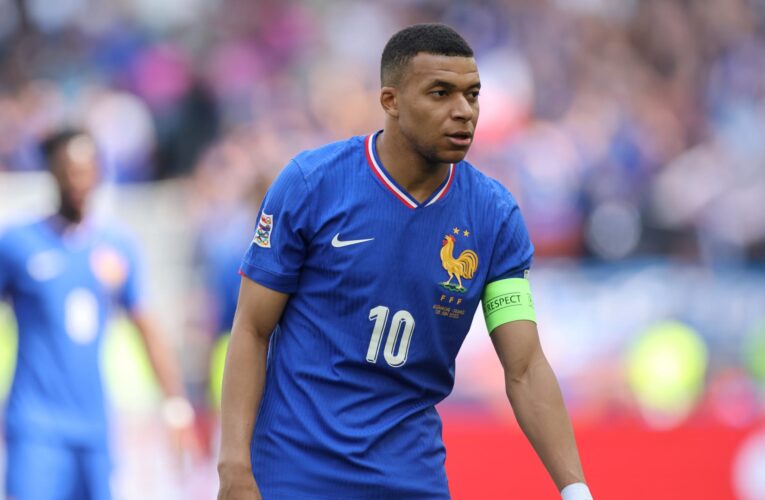 بعد تعرضه للإصابة مع منتخب فرنسا.. ما مدة غياب مبابي عن الملاعب؟