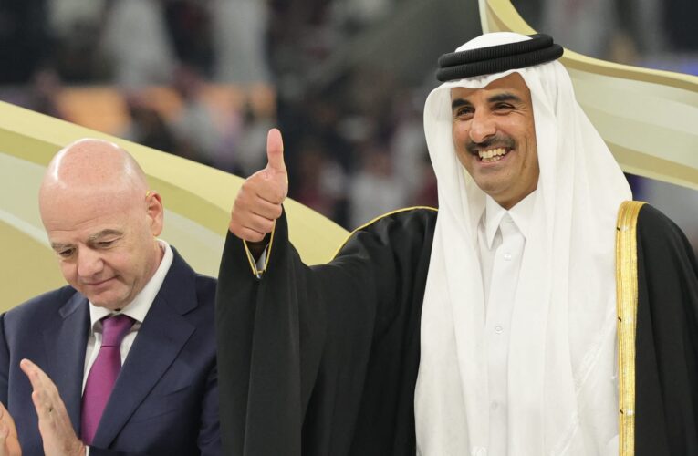 أول تعليق من أمير قطر بعد تأهل منتخب بلاده إلى كأس العالم 2026