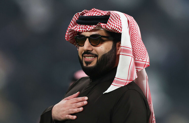 هكذا تفاعل تركي آل الشيخ مع فوز مانشستر يونايتد على ليفربول