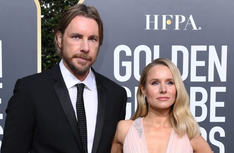 كريستين بيل تشعل فتيل جدلٍ حاد بسبب تهنئتها لزوجها في عيد زواجهما