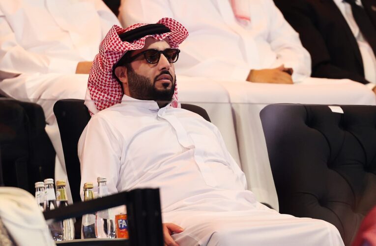 تعليق “طريف” من تركي آل الشيخ على نتائج مانشستر يونايتد