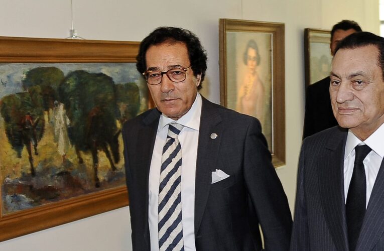 مصر.. علاء مبارك يثير تفاعلا بتسمية شخصية من “أعظم وزراء الثقافة” بتاريخ البلاد