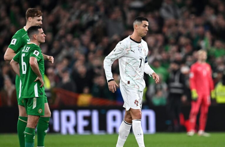 تصفيات كأس العالم.. إشارة قام بها رونالدو تجاه لاعب أيرلندا تثير جدلاً