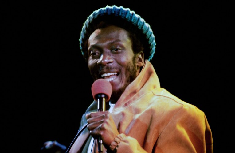 وفاة جيمي كليف أسطورة موسيقى “الريغي” عن عمر ناهز 81 عامًا