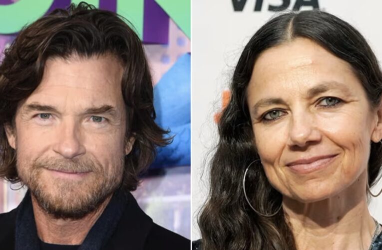 جيسون بيتمان يُدلي بتعليق نادر حول شقيقته جاستين بيتمان