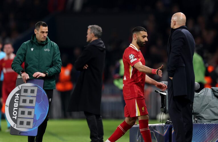 بعدما أبدى رغبته بالتحدث معه.. قرار جديد من مدرب ليفربول تجاه محمد صلاح