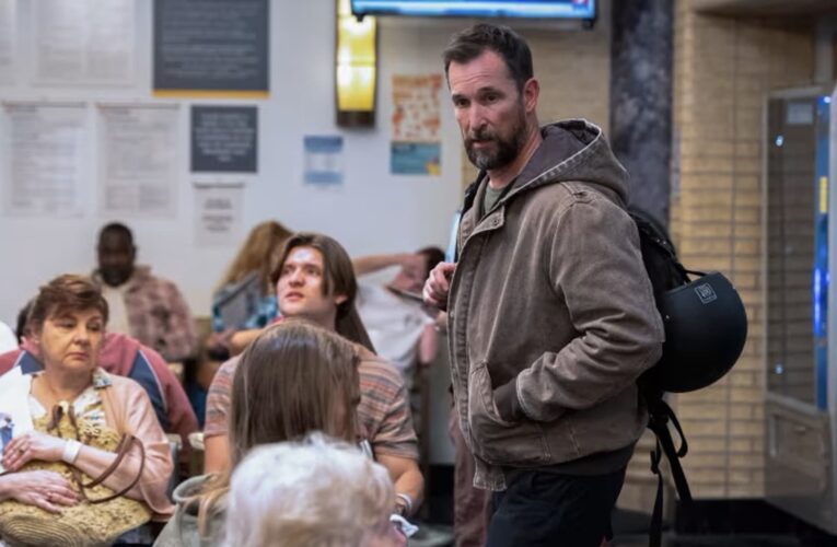 توتر في قسم الطوارئ وخطوط جديدة.. هكذا بدت أولى حلقات الموسم الـ2 من “The Pitt”