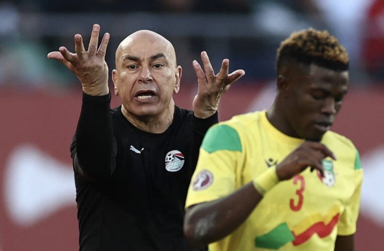 “دليل على خوفهم”.. حسام حسن يعلق على فيديو متداول للاعبي السنغال قبل مواجهة مصر