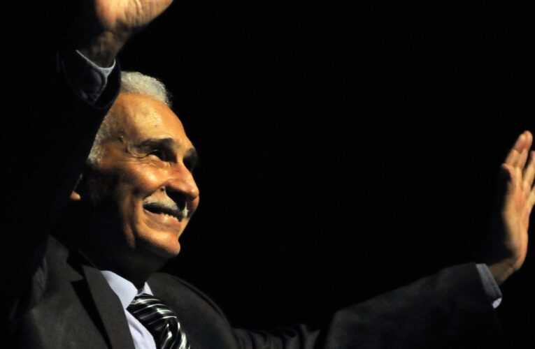 مصر.. نجل عبدالرحمن أبو زهرة يكشف عن موقف “مهين” حصل مع والده