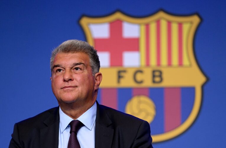 خوان لابورتا يستقيل من رئاسة برشلونة لهذا السبب