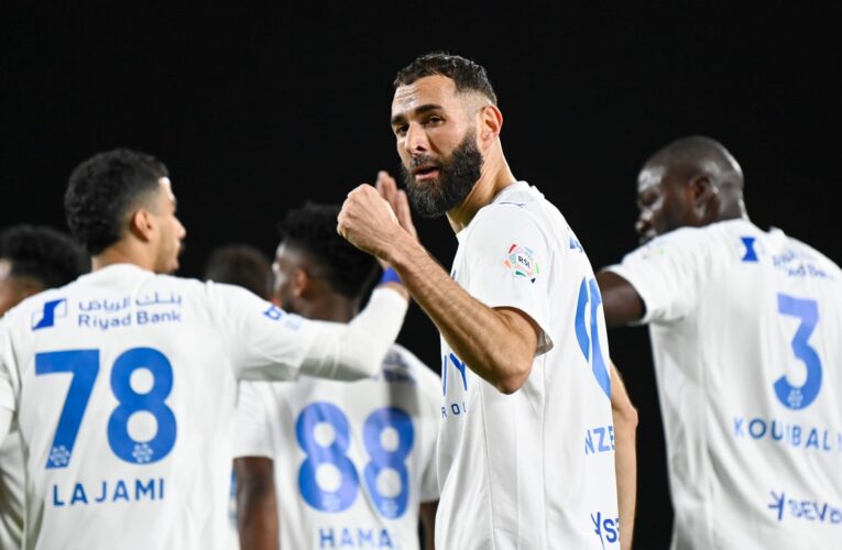 بكلمتين.. بنزيما يوجه رسالة لجماهير الهلال السعودي