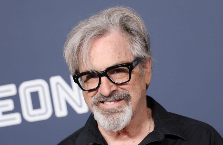 وفاة الممثل روبرت كارادين عن عمر يناهز 71 عاماً