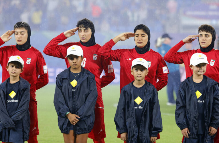 فرار 5 لاعبات إيرانيات وسط مطالب بحمايتهن من قِبل الشرطة الأسترالية