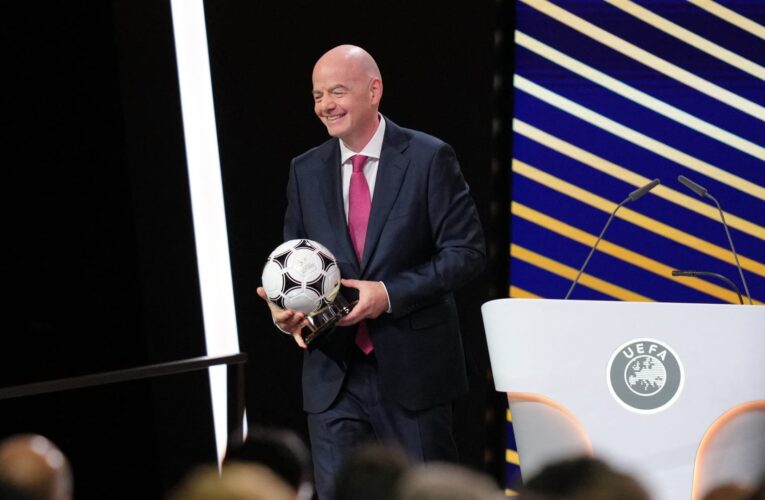 رئيس “فيفا” يؤكد مشاركة منتخب إيران في كأس العالم 2026