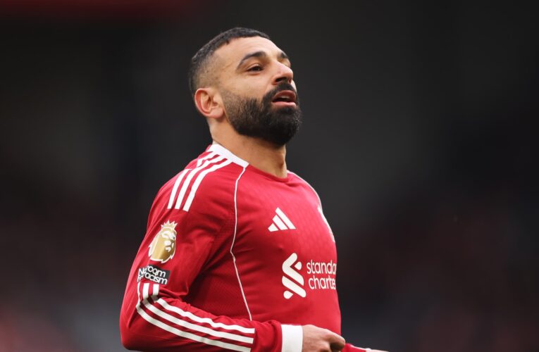 تصرف “لافت” من جماهير ليفربول تجاه محمد صلاح بعد مباراة فولهام