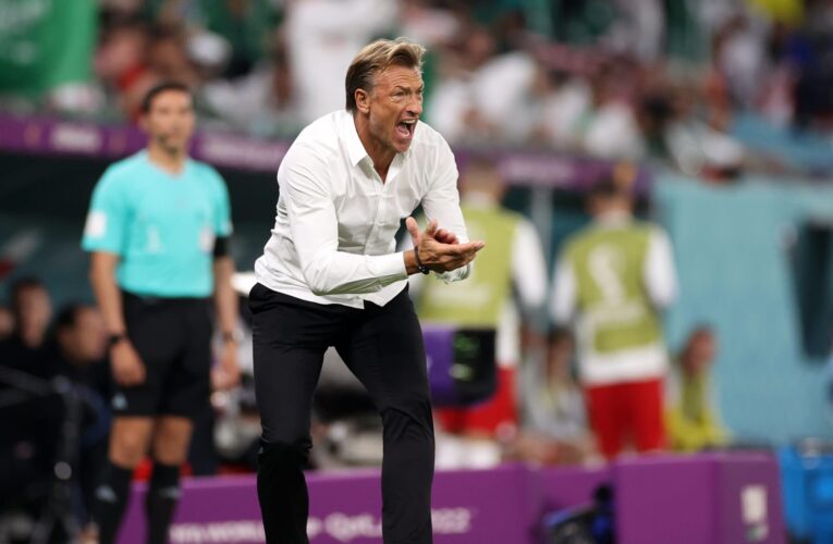 نظرة على أرقام رينارد مع المنتخب السعودي بعد رحيله عن منصبه