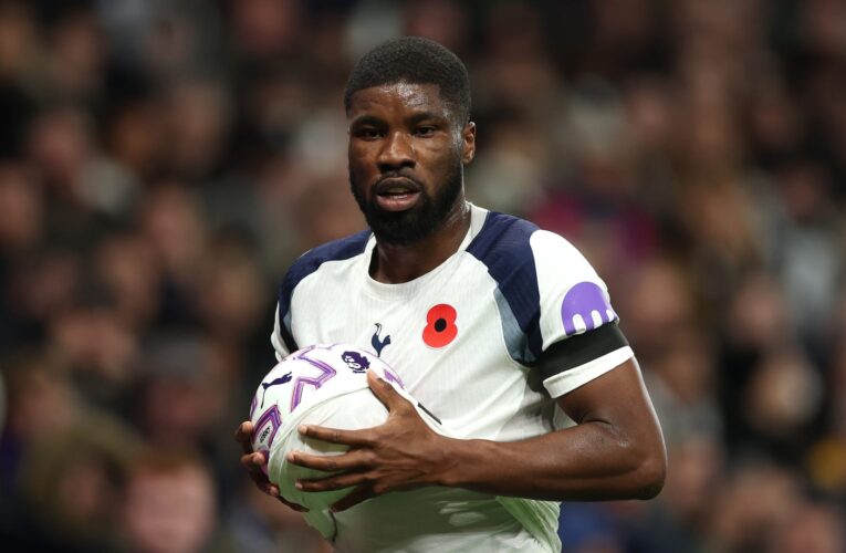 تحرك رسمي من توتنهام بعد تعرض كيفين دانسو لإساءة عنصرية.. ورابطة البريميرليغ تدين بشدة